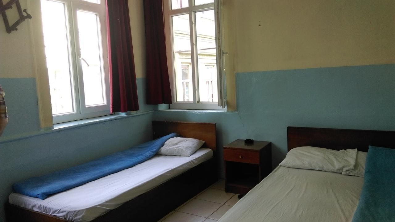 Hostel Sen *